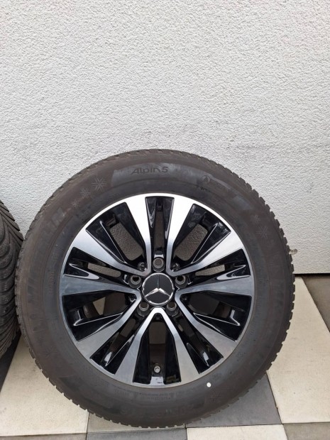 Mercedes gyri 16 colos felni jszer tligumikkal + Tpms A B C CLA