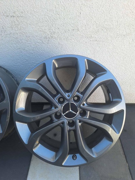 Mercedes gy�ri 17 colos antracit felni A B C CLA GLA EQA V Vito Viano
