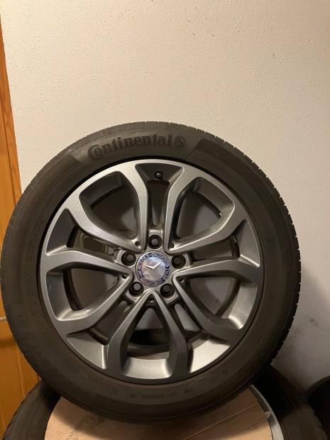 Mercedes gyri C classe 205 tpus 17-es alufelni garnitra nyri gumi