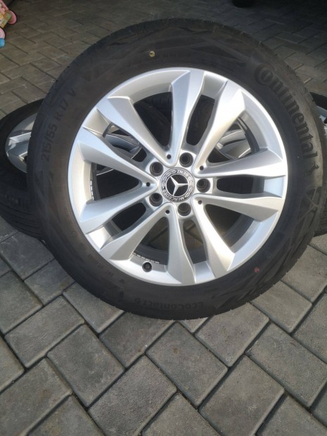 Merc�des gy�ri al�felni