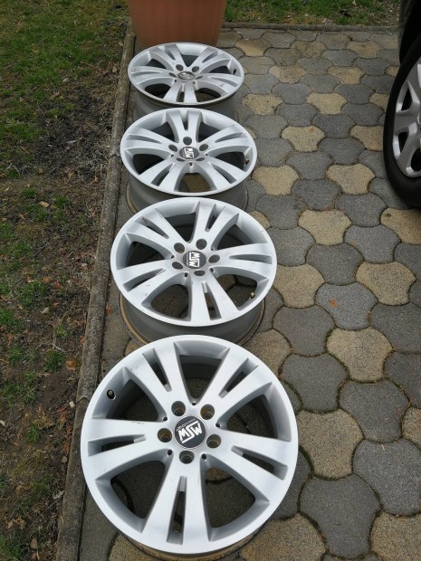 Mercedes gyári alufelni garnitúra OZ logóval 7,5j-17"