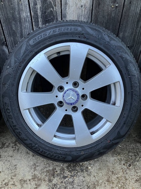 Mercedes gyri alufelni gumikkal!