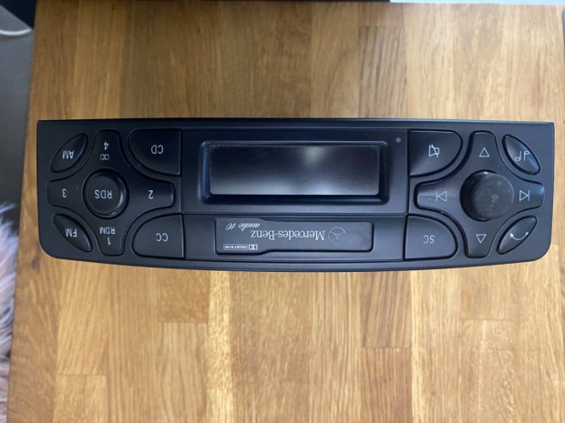 Mercedes gyri kazetts rdi Vito Viano A 203 820 16 86