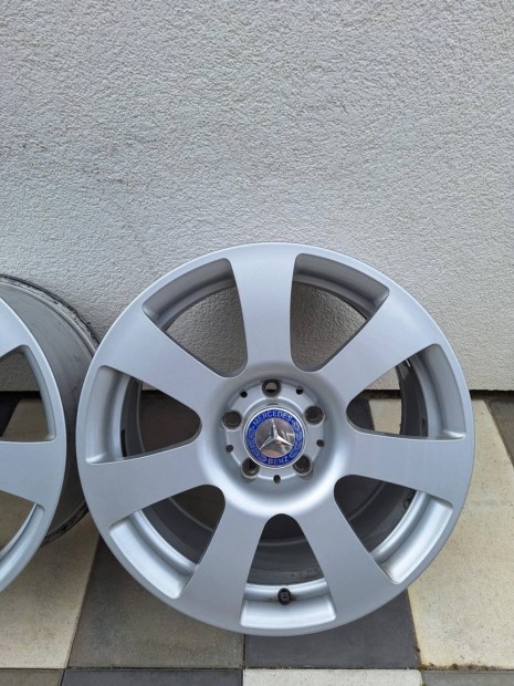 Mercedes gyri pilleknny 17 colos felni A B CLA C E S CL SL V Vito