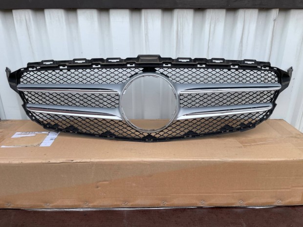 Mercedes hűtőrács C-Class w205 A2058800183