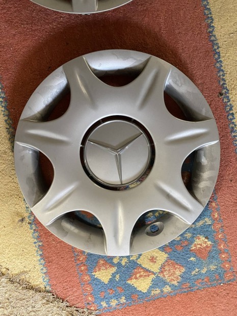Mercedes kerktrcsa elad