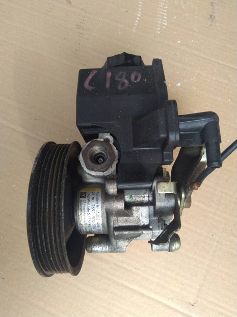 Mercedes korm�ny szerv� szivatty� 