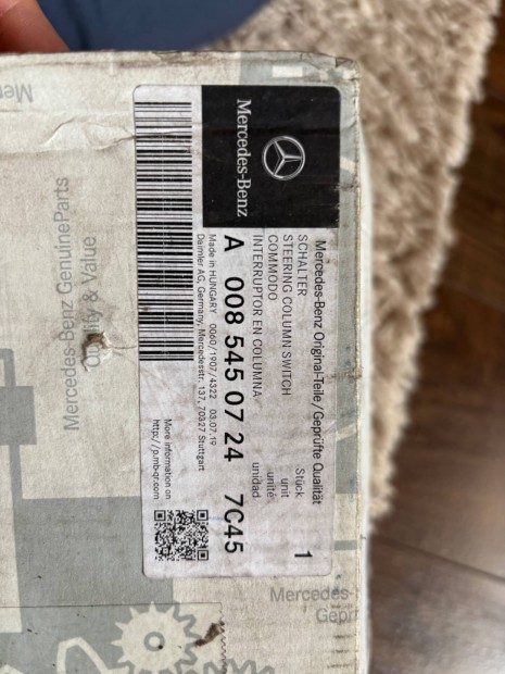 Mercedes korm�nykapcsol� (A00854507247C45)