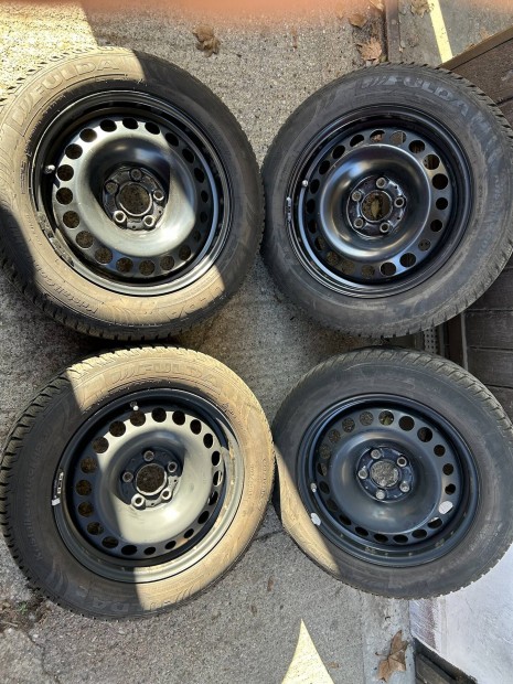 Mercedes lemezfelni téli gumival 205/60R16