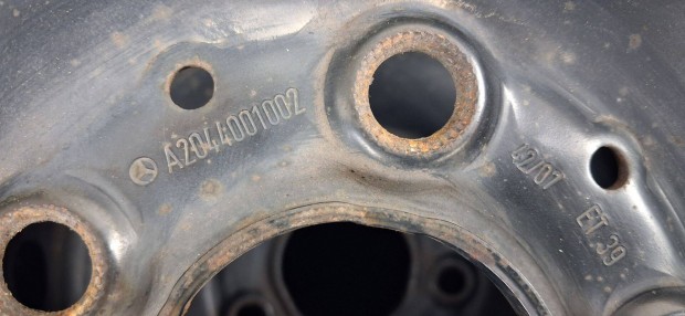 Mercedes lemezfelni+tligumi