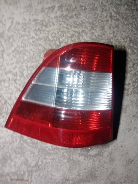 Mercedes ml W163 jobb hátsó lámpa