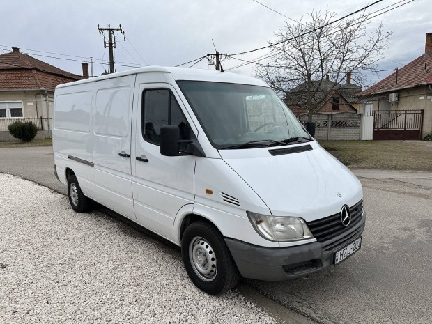 Mercedes sprinter