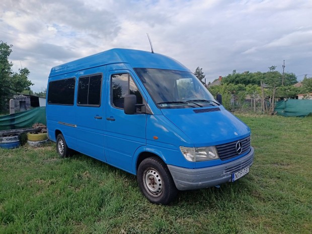 Mercedes sprinter 212  2.9 td 9 szem.