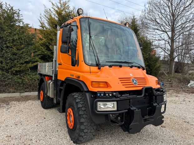 Mercedes unimog u400