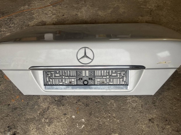Mercedes w124 csomagtartofedél