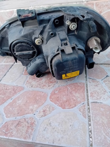 Mercedes w163 bontott l�mpa.