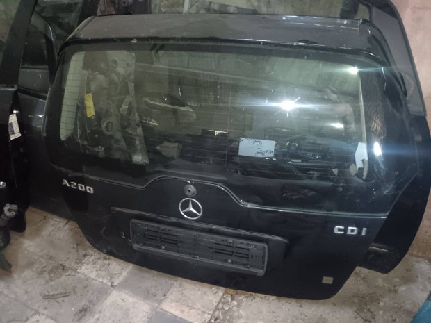 Mercedes w169 csomagtr ajt