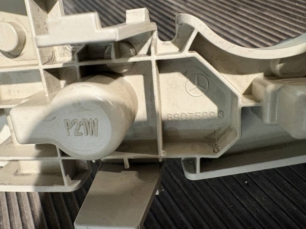 Mercedes w169 jobb hts lmpa foglalat