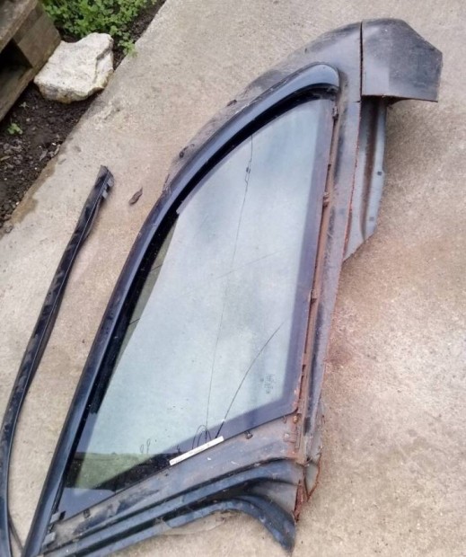 Mercedes w202 kombi hátsó üveg