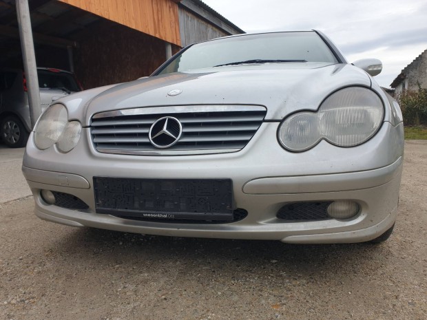 Mercedes w203 C200 kompressor alkatrszek