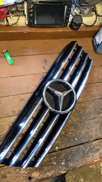 Mercedes w203 amg hűtőrács c osztály