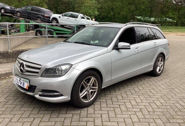 Mercedes w204 180Cdit Bontott minden alkatrsze elad!!!