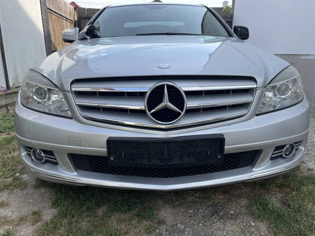 Mercedes w204 alkatrészek ezüst C775