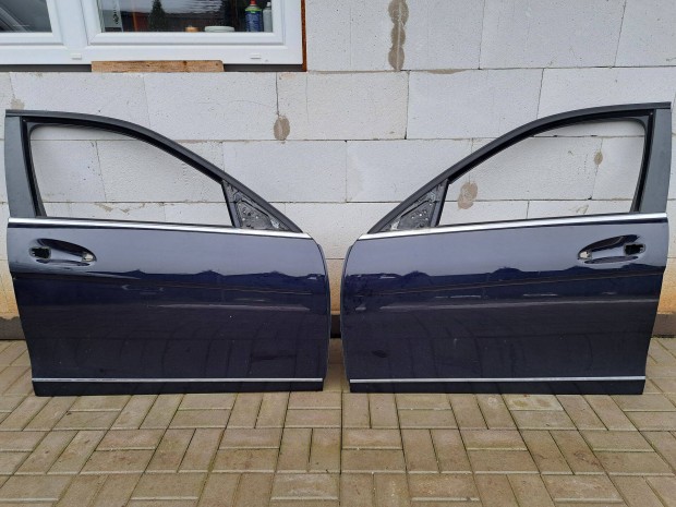 Mercedes w204 oldalsó ajtók kaphatóak