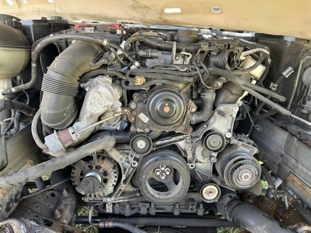 Mercedes w204 w212 om651 motor