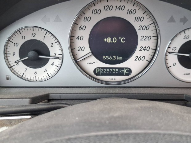 Mercedes w211 270 cdi kombi