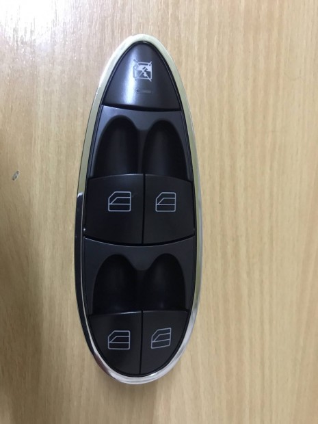 Mercedes w211 Ablakemel� kapcsol�