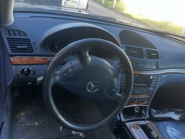 Mercedes w211