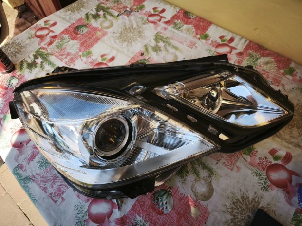 Mercedes w212  els� l�mpa 