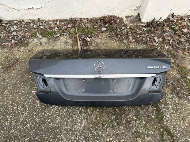 Mercedes w212 e osztly szedn csomagtr ajt