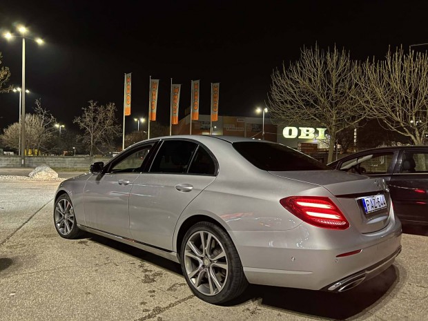 Mercedesz E 400