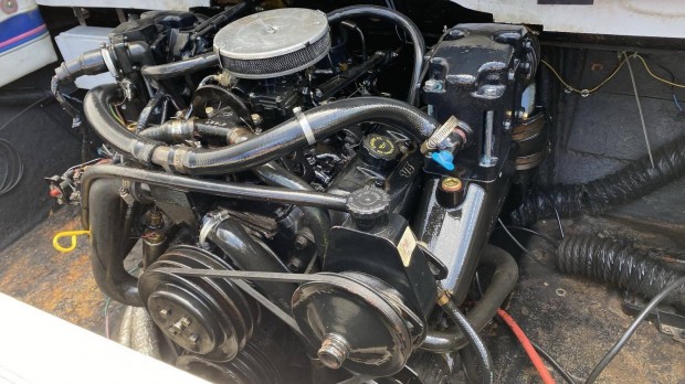 Mercruiser 4.3 belmotor, hajómotor és hajtómű alkatrészek