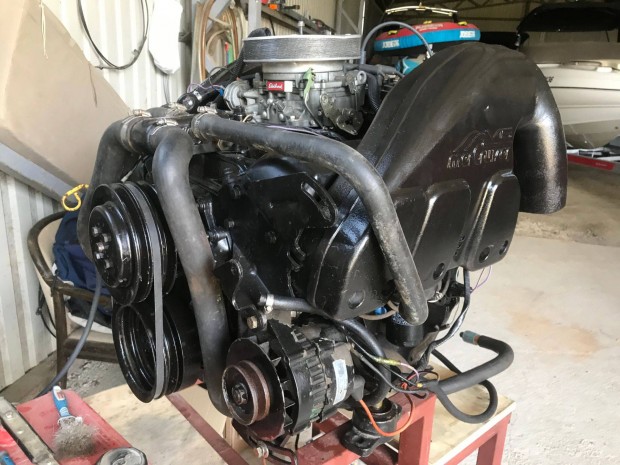 Mercruiser V6 4.3 L Feljtt motor!