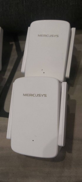 Mercusys me30 wifi range extender ac1200 (ME30) 2 DB egyben elad. Me