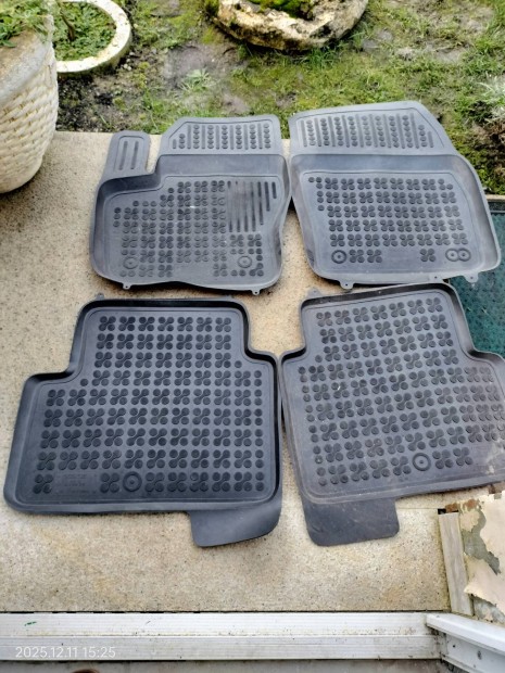 Mretpontos gumisznyeg htlca elad 