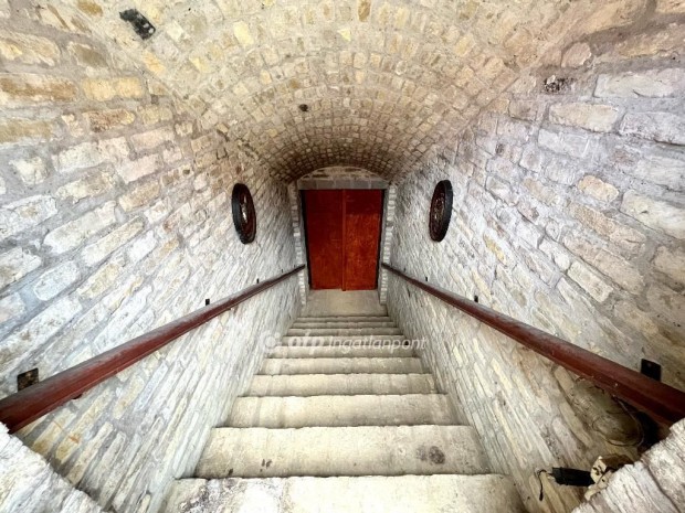 M�rgesi elad� 120 nm-es h�z