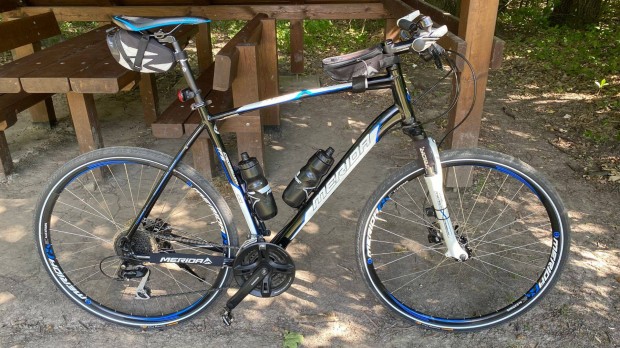 Merida Crossway TFS 100 58-as mret, extrkkal, j llapot