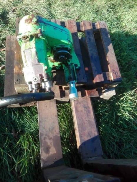 Merlo teleszkópos rakodóhoz hidraulikus sebességváltó eladó