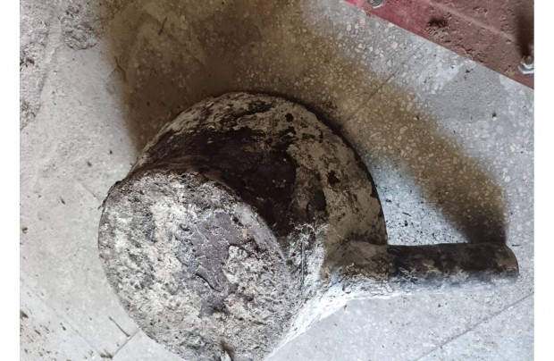 Merőkanál olvasztott bitumen ,malter merő kanál is
