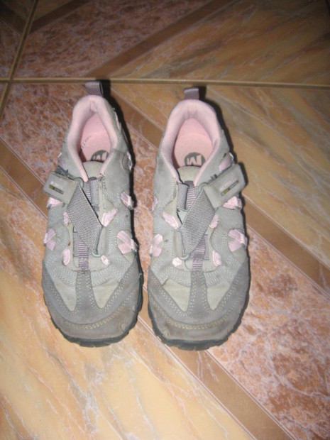 Merrell cip 32-es