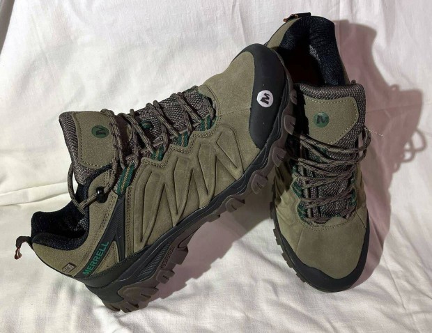 Merrell mrkajelzs tracip 44-es lbra