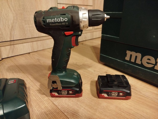 Metabo BS 12 akkus fr-csavaroz + 2x4Ah akku