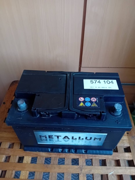 Metallum 12V 74Ah Akkumulátor