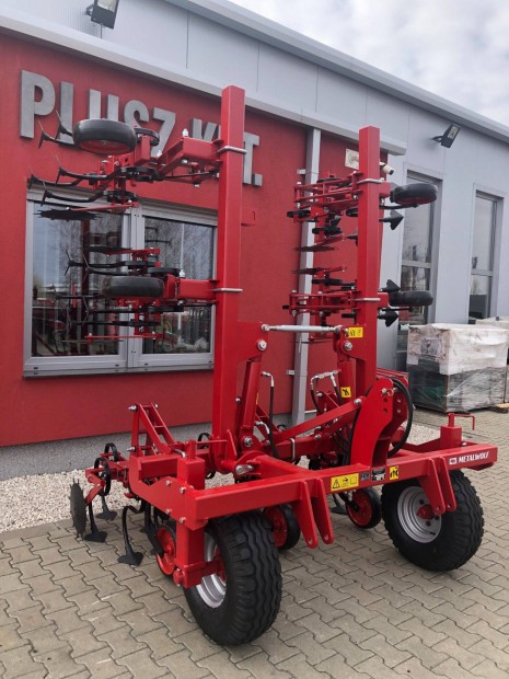 Metalwolf 2+2 kocsit csuk� sork�zm�vel� kultiv�tor !