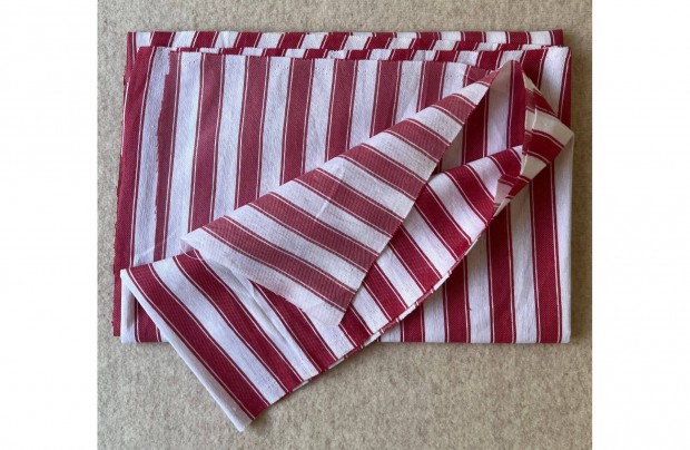 Méteráru textil (pamutszerű) piros, fehér 1 db