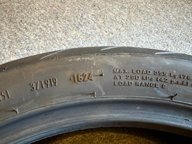 Metzeler Roadtec Z8 120/70 R17 és 170/60 R17